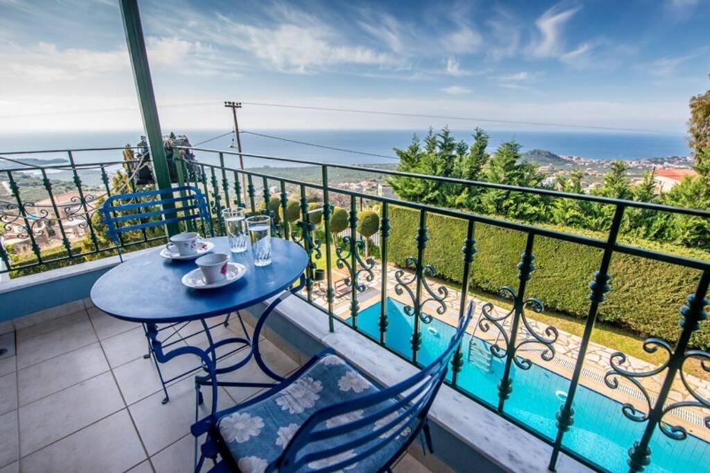 Kelly'S Villa In Stoupa Neokhorion  Exterior foto