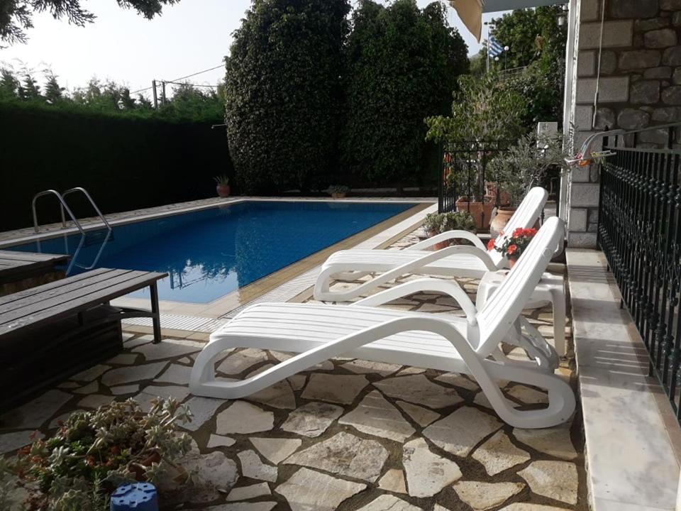 Kelly'S Villa In Stoupa Neokhorion  Exterior foto